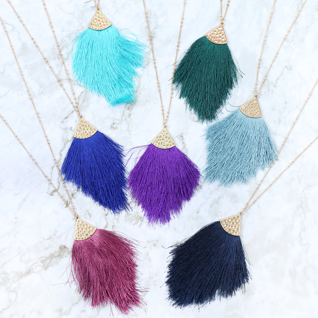 TASSEL PENDANT NECKLACE