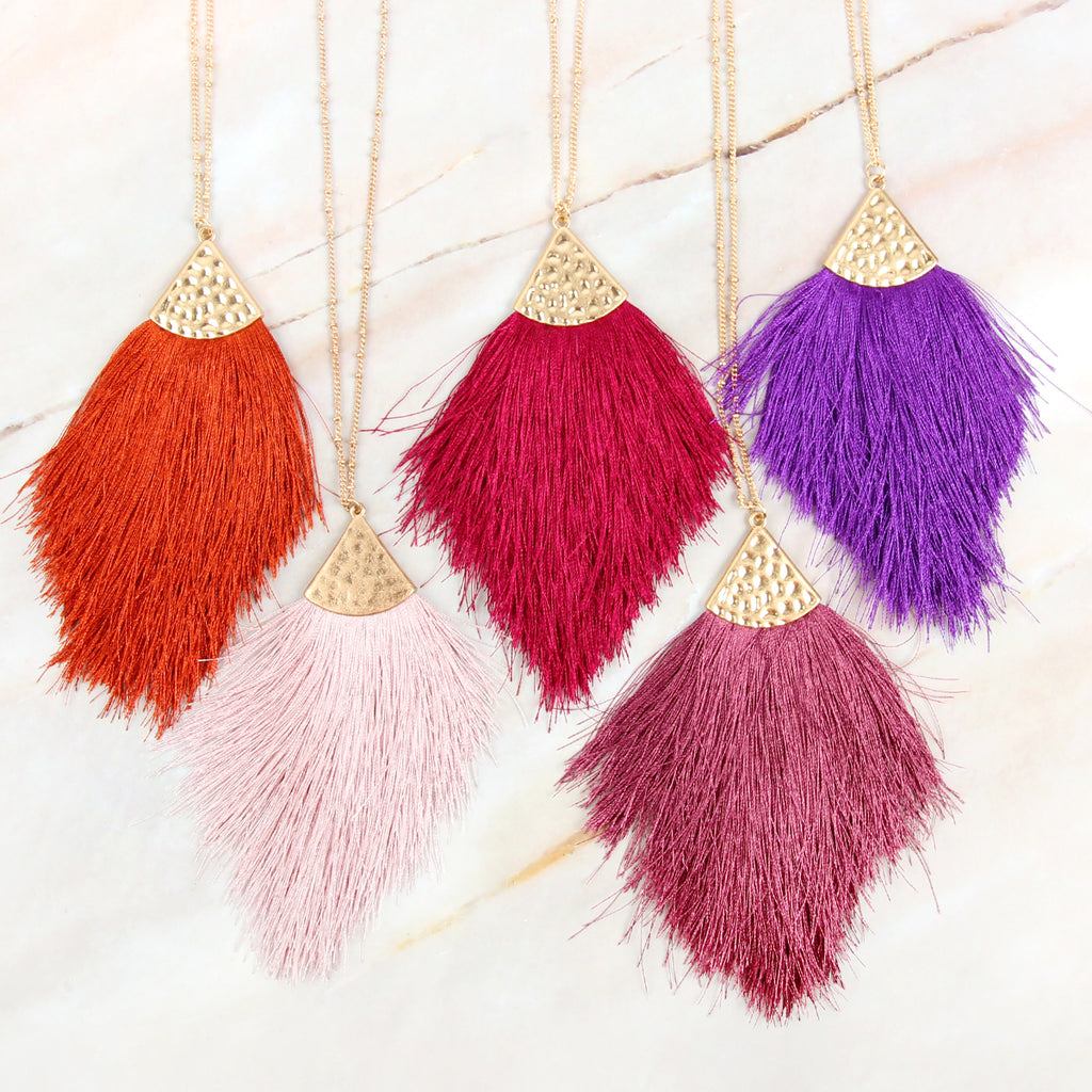 TASSEL PENDANT NECKLACE