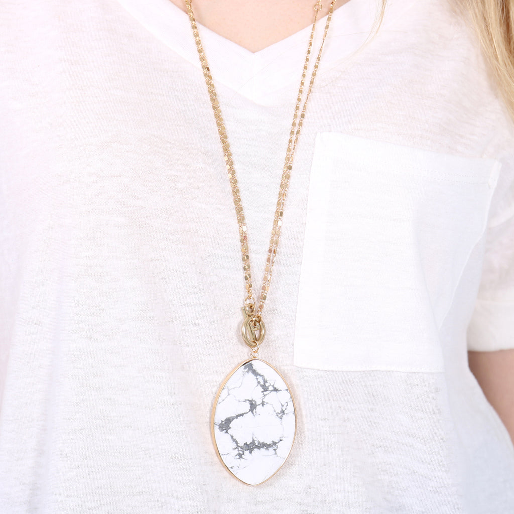 NATURAL STONE OVAL PENDANT CHAIN LAYERED NECKLACE