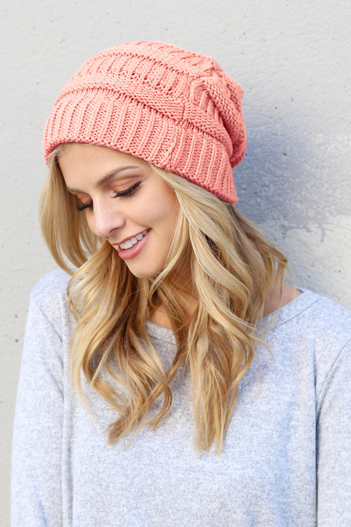 KNITTED BEANIE