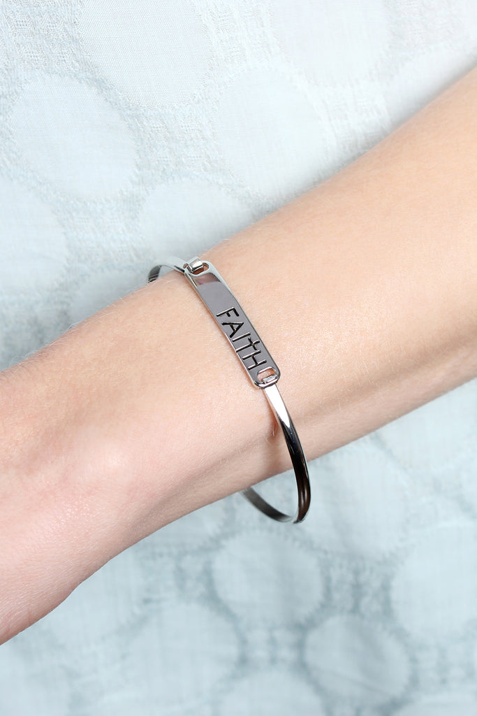 "FAITH" HINGE PLATE BRACELET - Riah Fashion