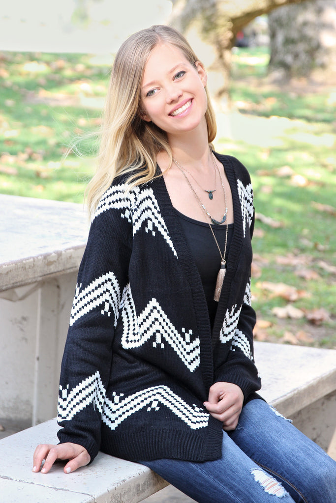 Zig Zag Print Knit Sweater Cardigan