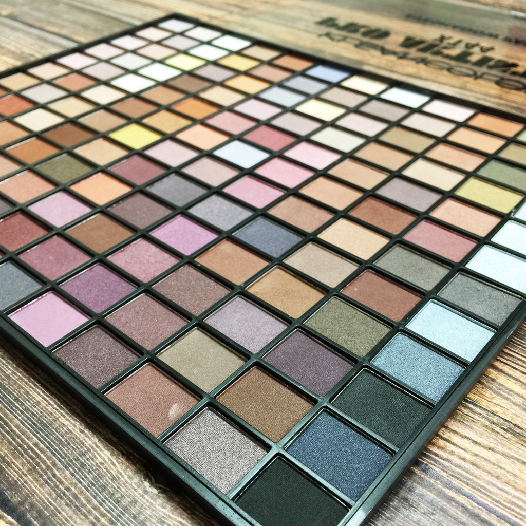 PRO-ARTISTRY EYESHADOW PALLETE 144