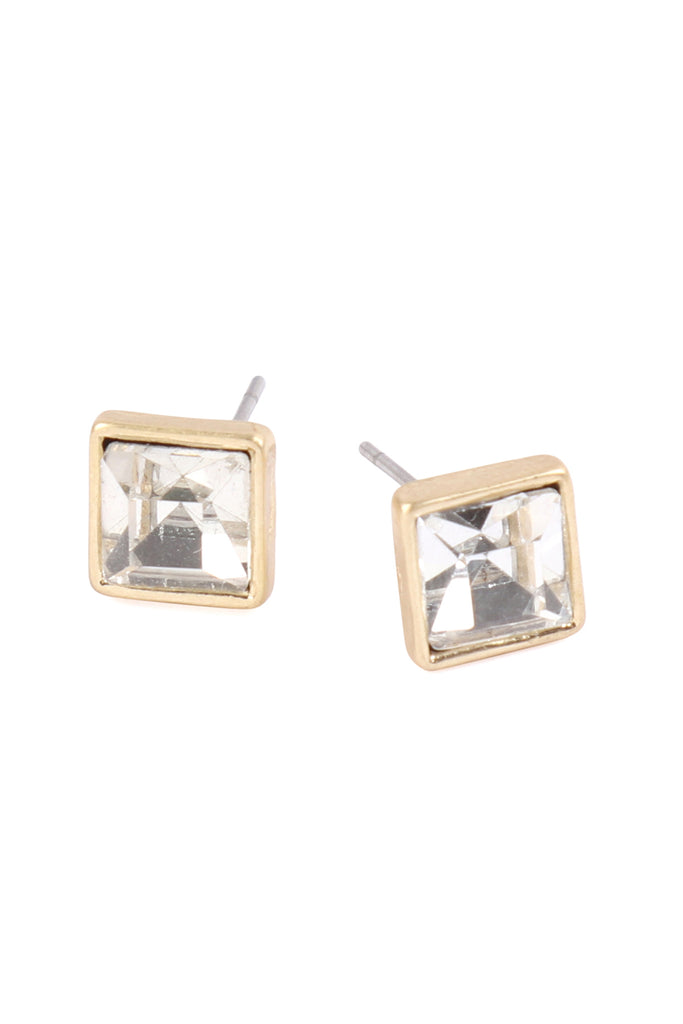 DAINTY STUD EARRING SET