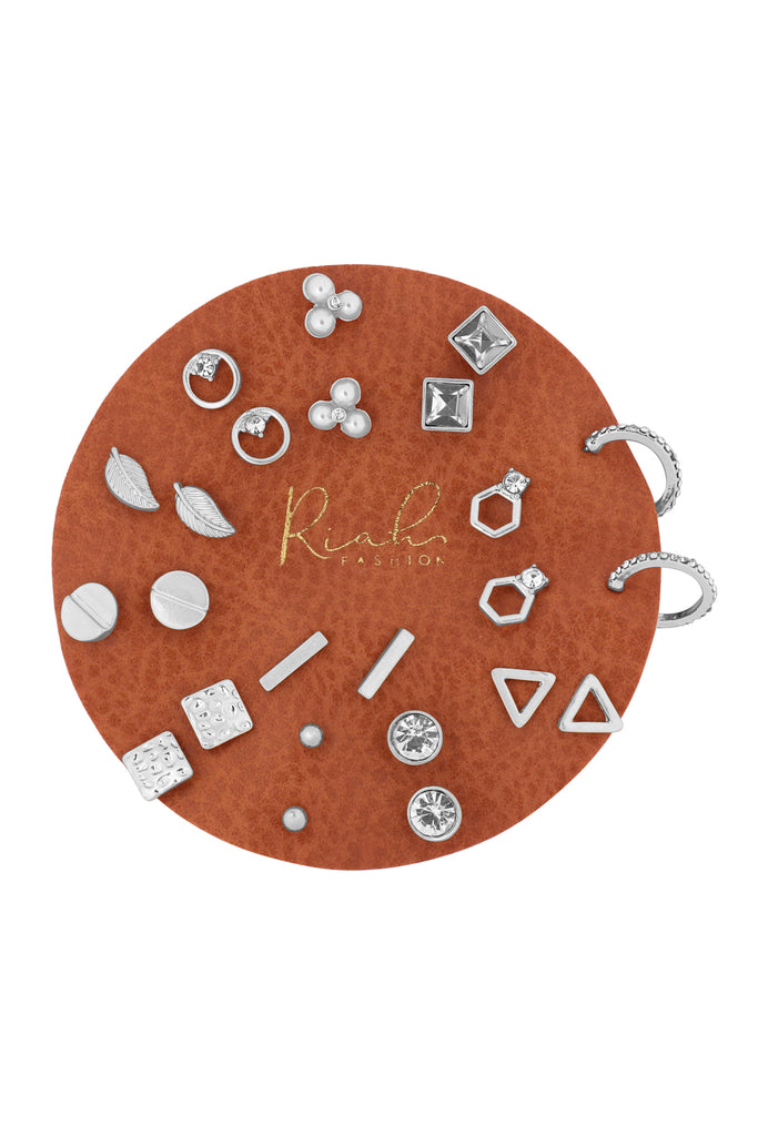 DAINTY STUD EARRING SET