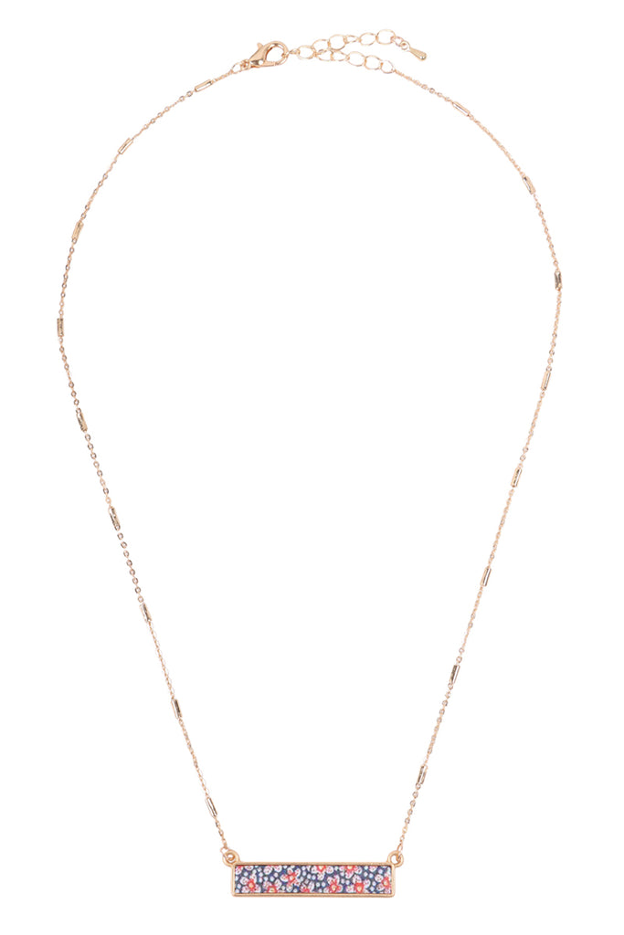 FLORAL PENDANT NECKLACE