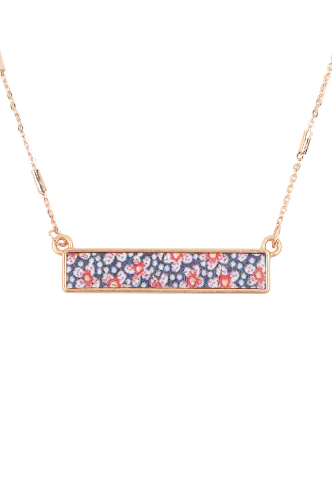 FLORAL PENDANT NECKLACE