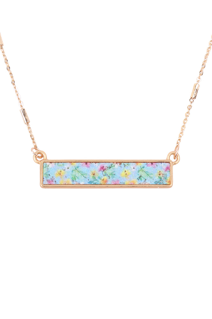 FLORAL PENDANT NECKLACE