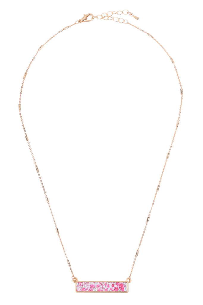 FLORAL PENDANT NECKLACE