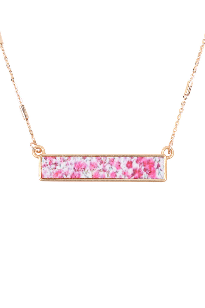 FLORAL PENDANT NECKLACE