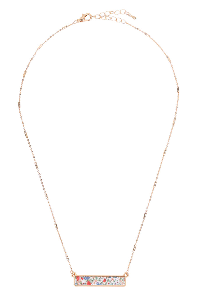 FLORAL PENDANT NECKLACE