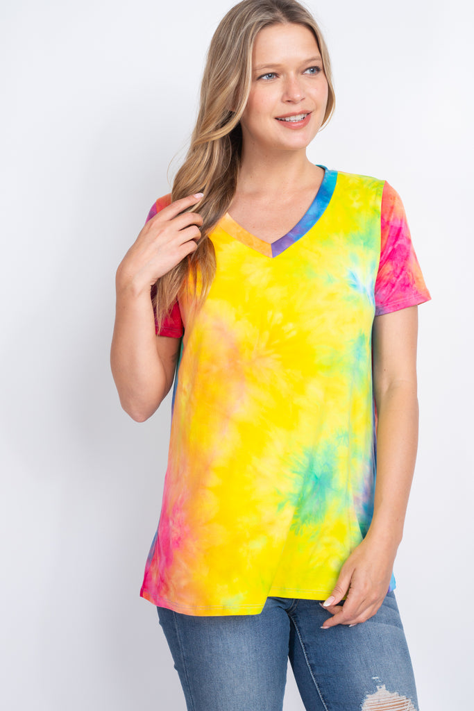 Short Sleeve Tie Dye V-Neck Top