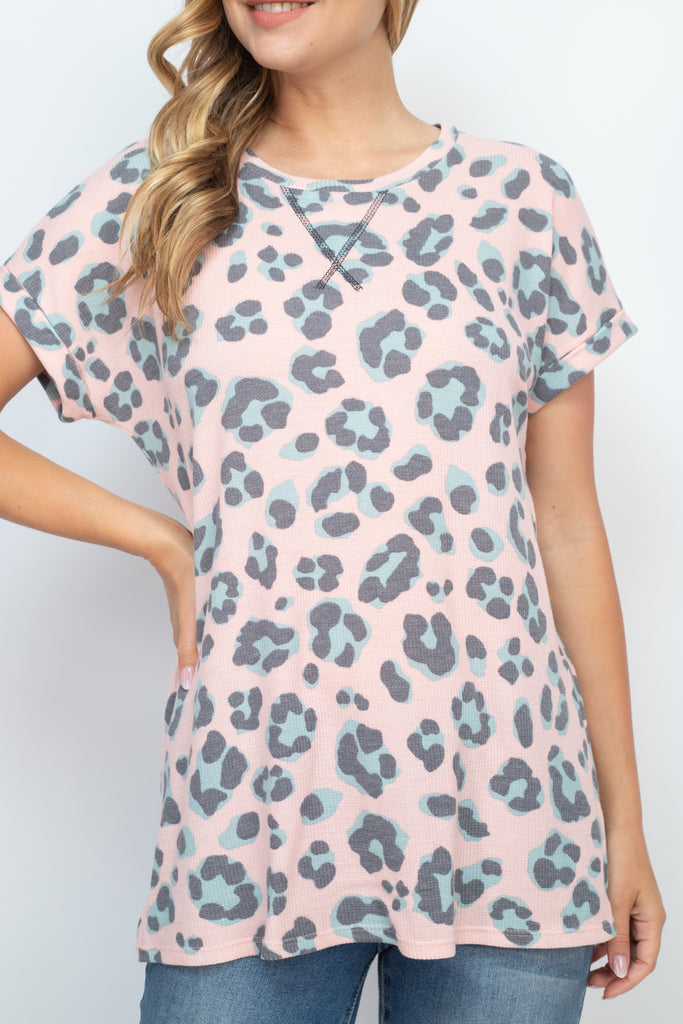 Rolled Sleeve Leopard Thermo Top