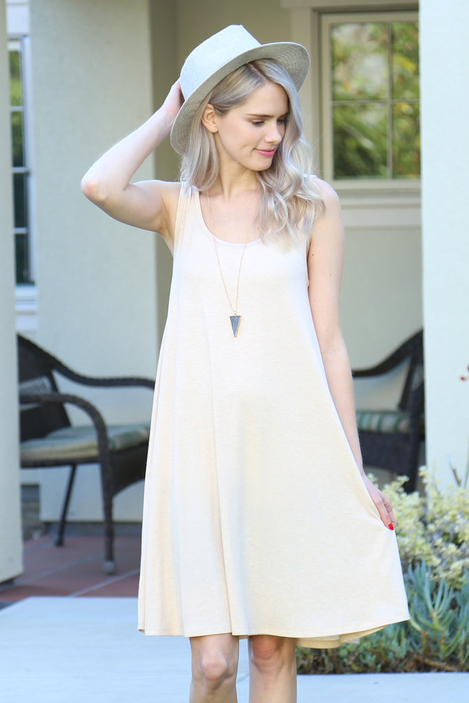 Sleeveles Flared Pocket Dress