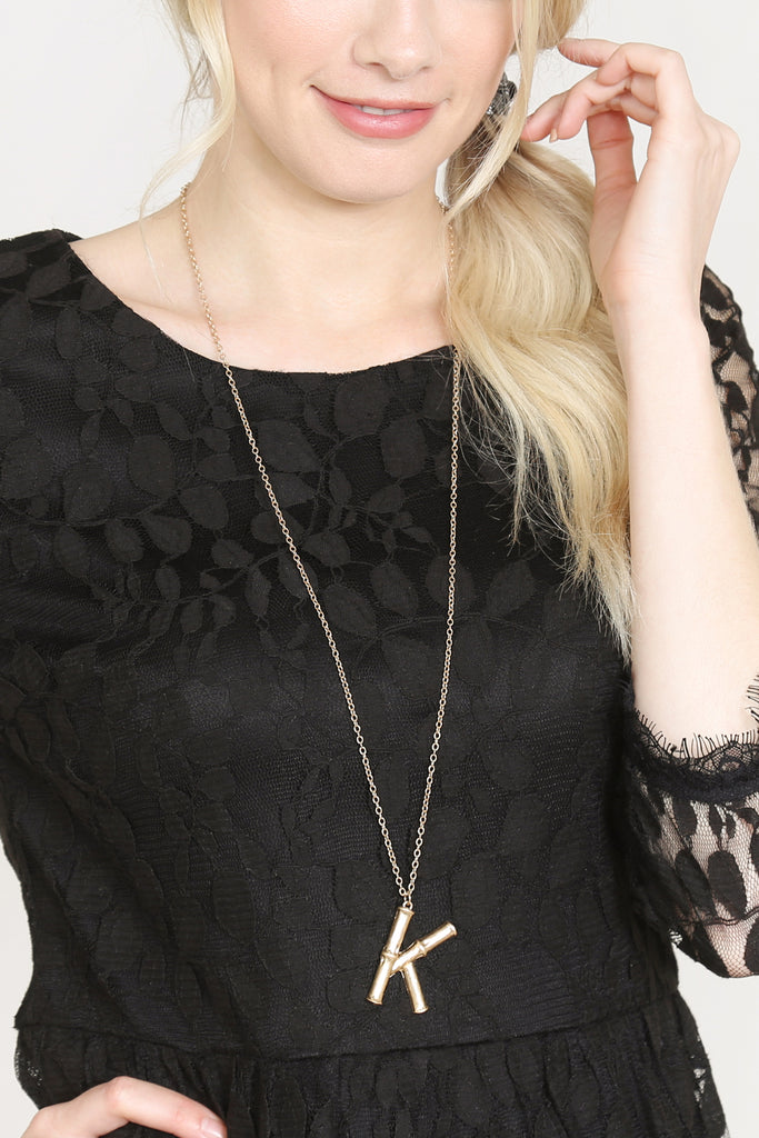 TNE0415 - CAST METAL BAMBOO ALPHABET NECKLACE WITH STUD EARRINGS