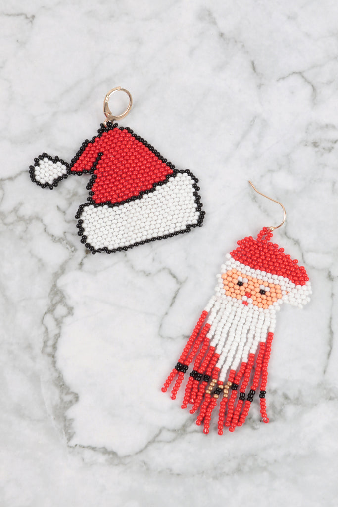 CHRISTMAS SANTA HAT SEED BEAD DANGLE EARRINGS