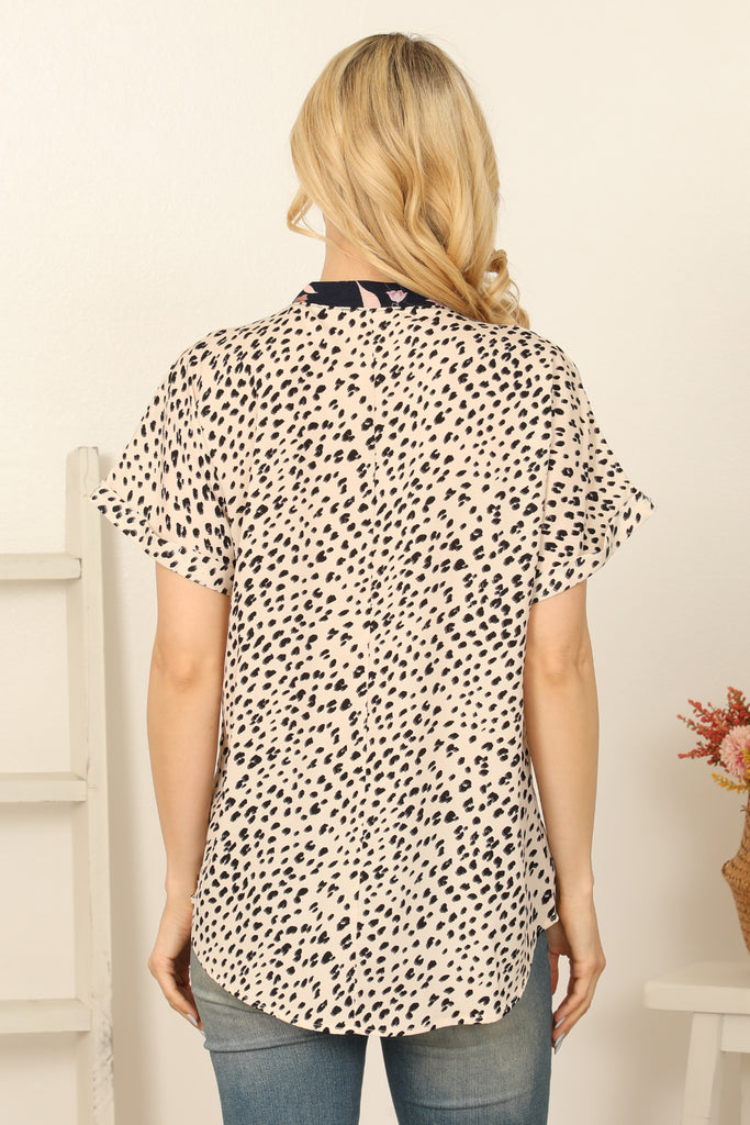 Floral Notch Neck Short Sleeve Animal Print Top