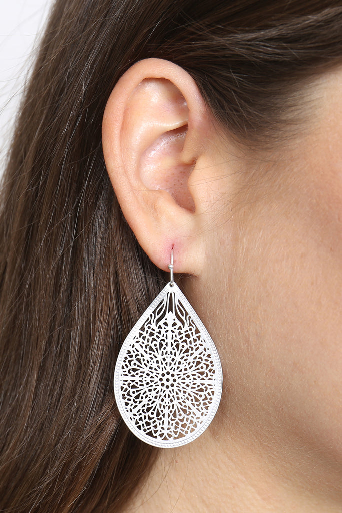 E1094 - FILIGREE TEARDROP HOOK EARRINGS