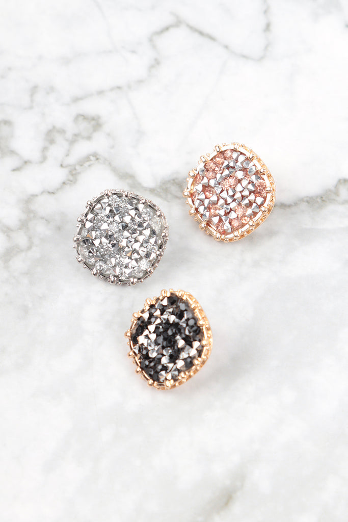 SQUARE PAVE GLITTERS STUD EARRINGS