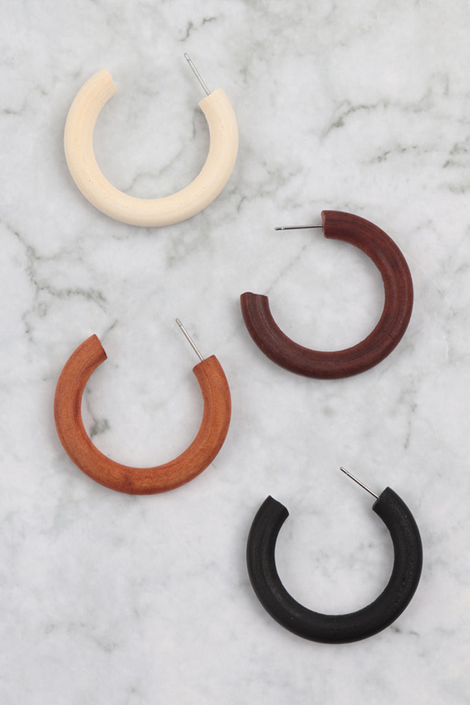 ROUND WOOD HOOP TUBULAR EARRINGS