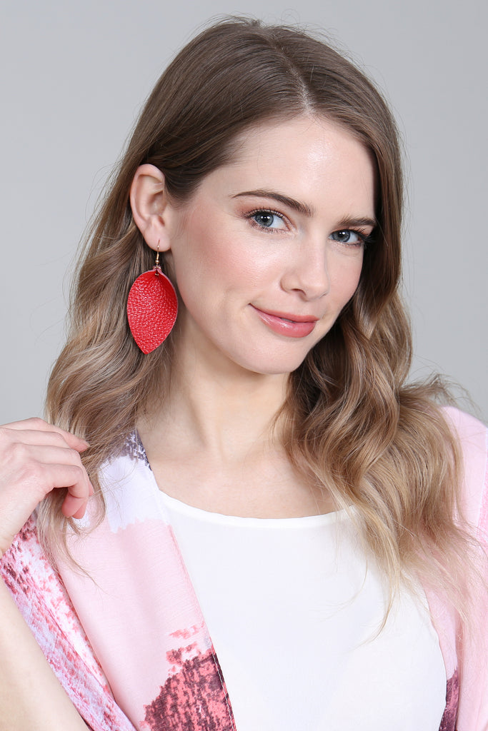 PINCHED TEARDROP HOOK DROP EARRINGS