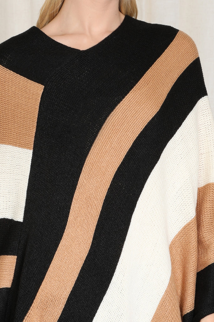 HDF2099 - COLOR BLOCK FRINGE PONCHO