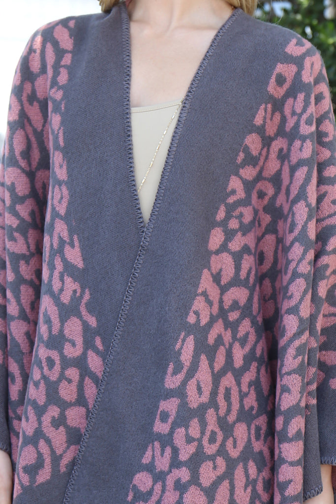 BORDER LINE LEOPARD PRINT WARMER OPEN FRONT KIMONO