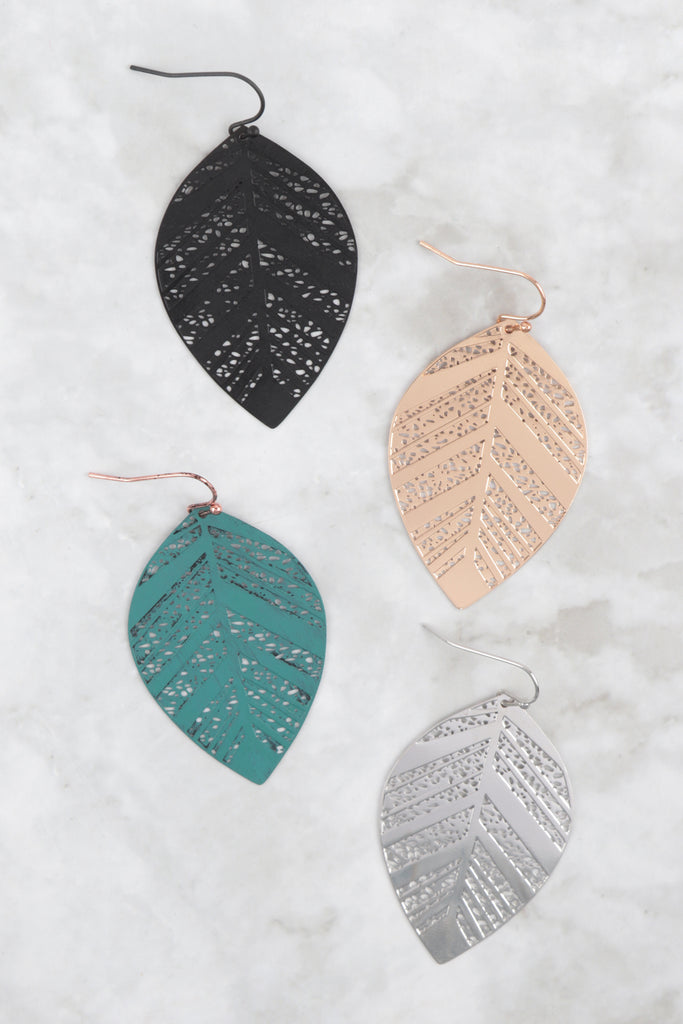LEAF SHAPED FILIGREE DANGLE BRASS EARRING