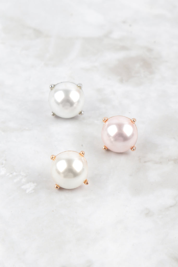 ME20120 - PEARL STUD EARRINGS