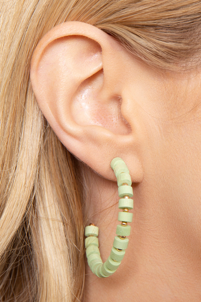 WOOD BEADED C SHAPE HOOP EARRINGS