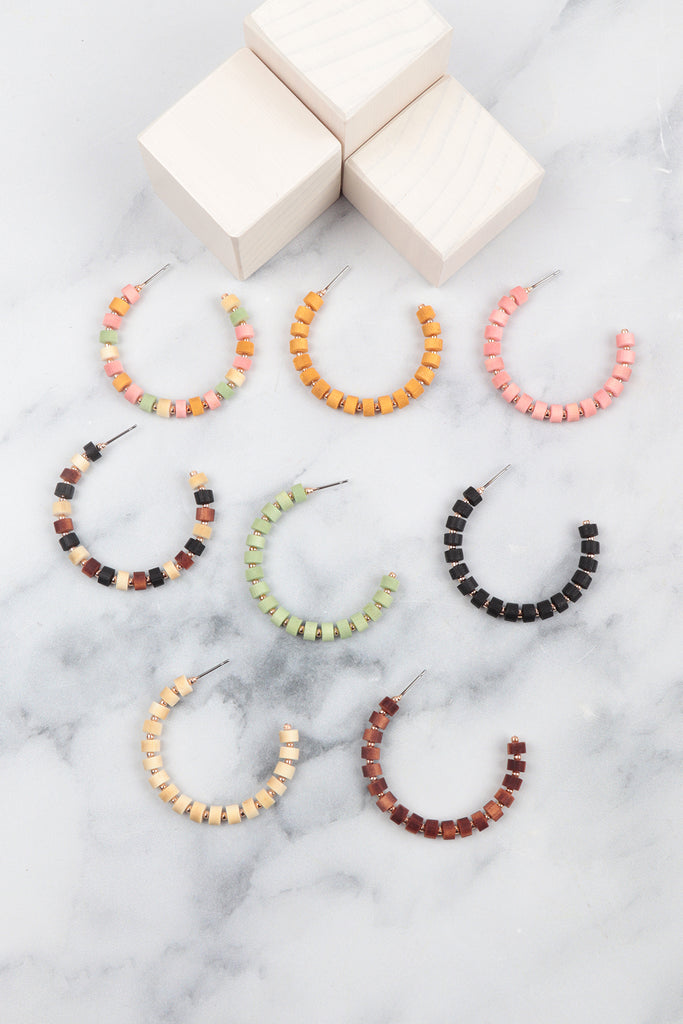 WOOD BEADED C SHAPE HOOP EARRINGS
