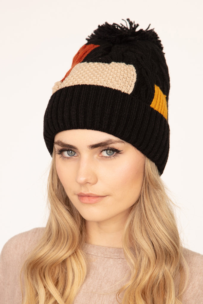 PATCH FLEECE POMPOM BEANIE ACRYLIC