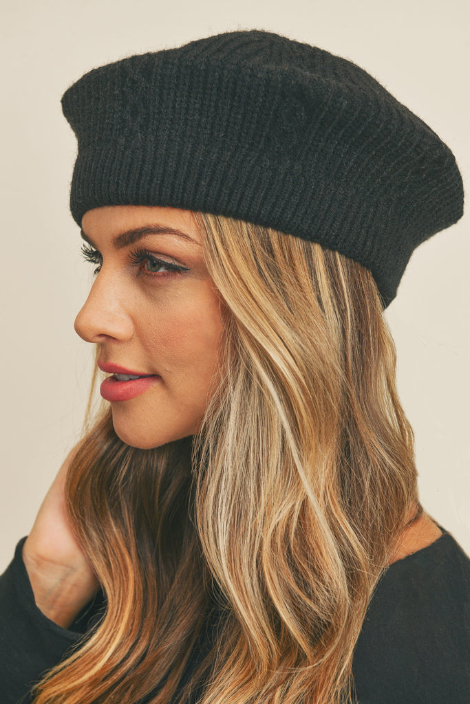 SOLID KNIT BERET