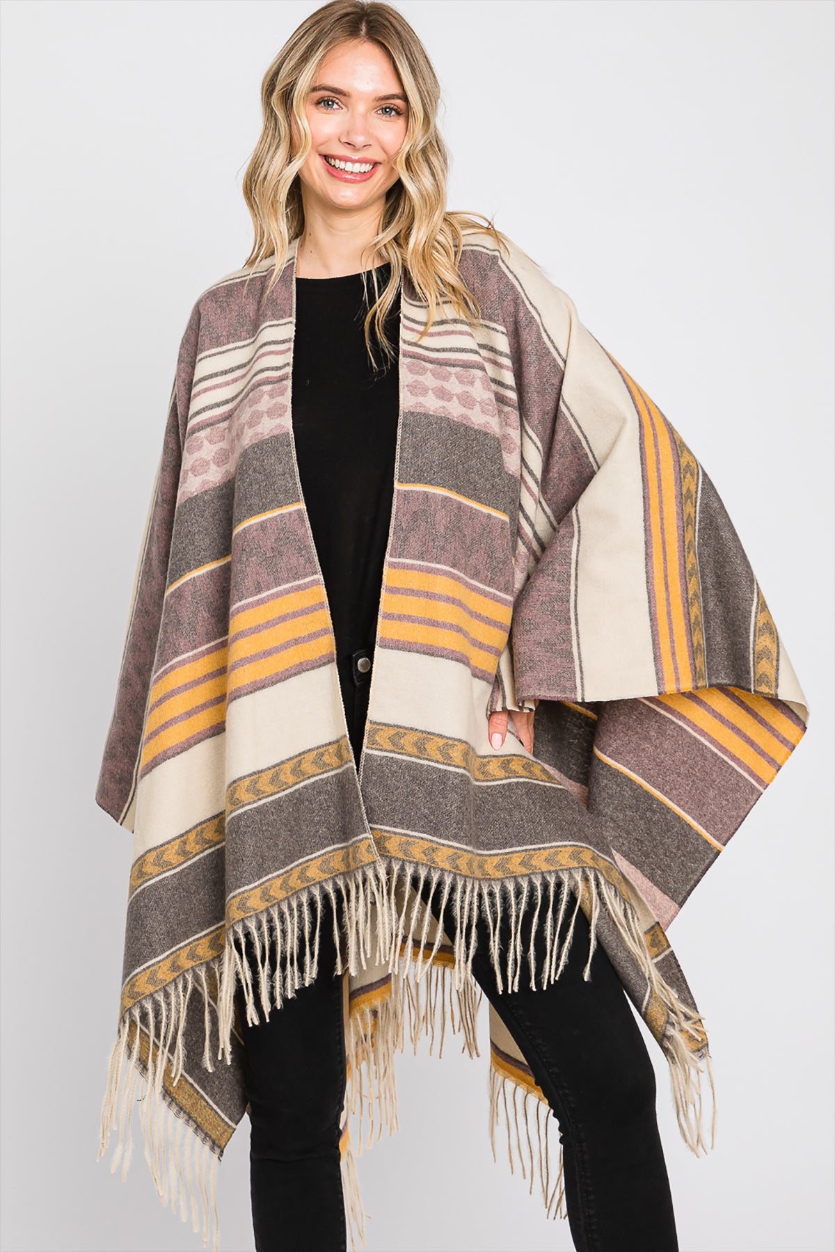 Aztec Ruana AZTEC PATTERN FRINGE RUANA – Riah Fashion