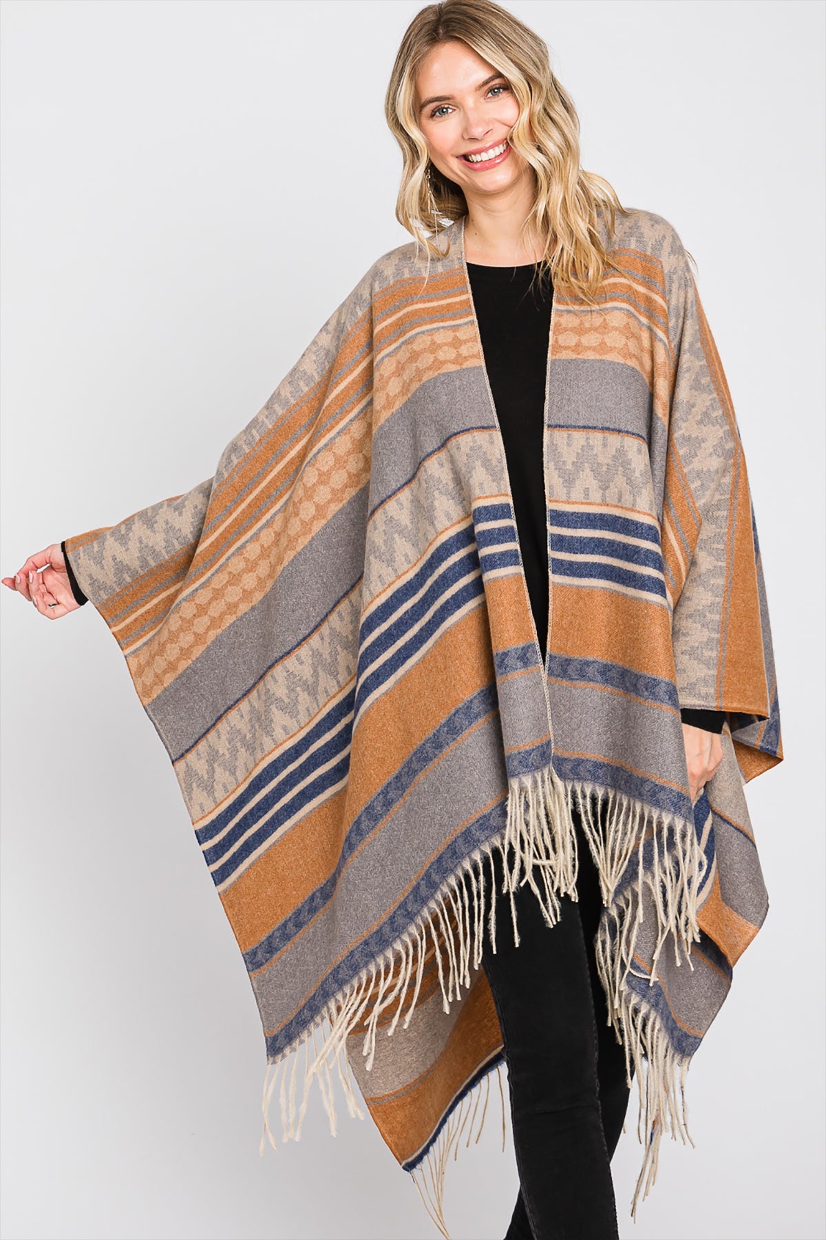 Aztec Ruana AZTEC PATTERN FRINGE RUANA – Riah Fashion