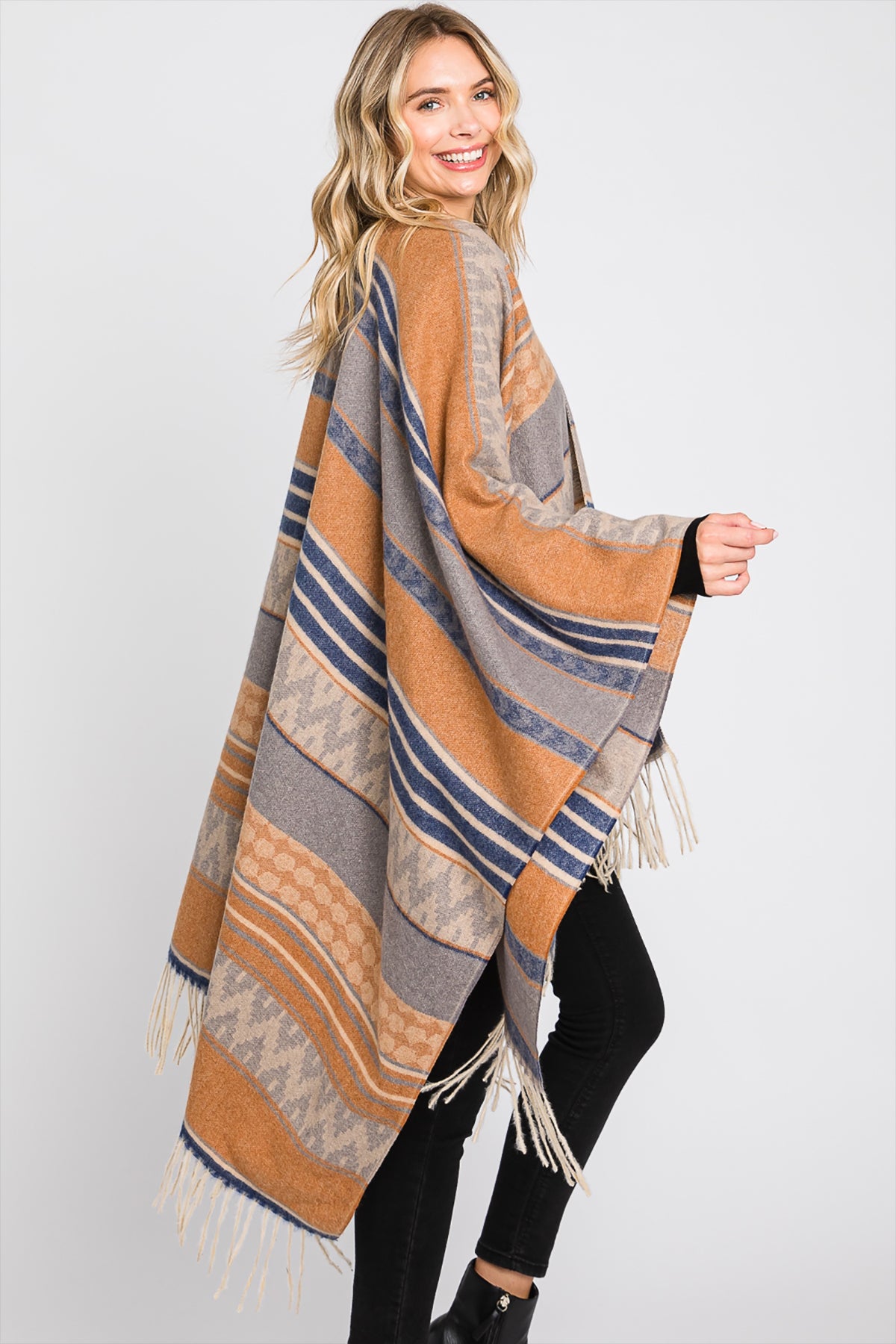 AZTEC PATTERN FRINGE RUANA – Riah Fashion