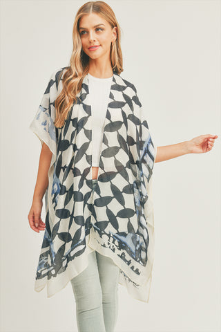 KNITTED GEOMETRIC SQUARE MULTI COLOR PONCHO