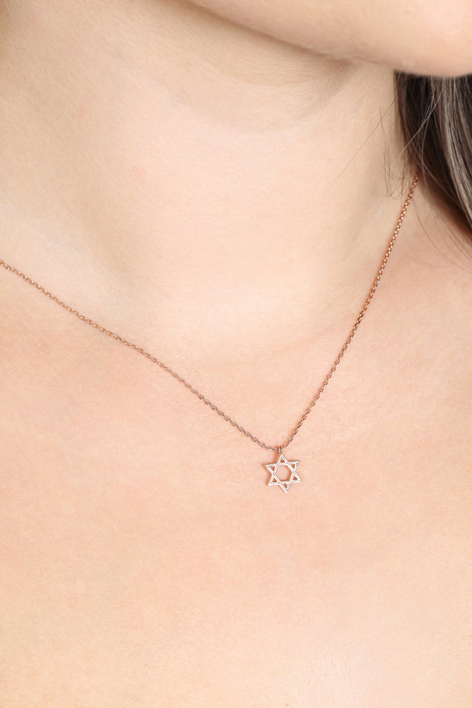 N3727 - STAR PENDANT NECKLACE