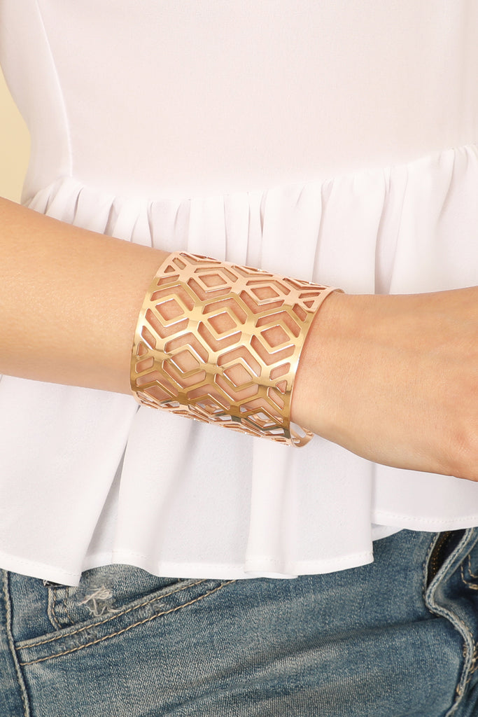 DIAMOND PATTERN FILIGREE CUFF BRACELET