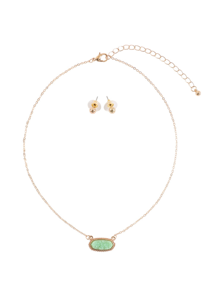 Druzy Stone Oval Stone Pendant  Necklace