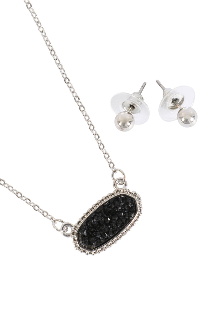 Druzy Stone Oval Stone Pendant  Necklace