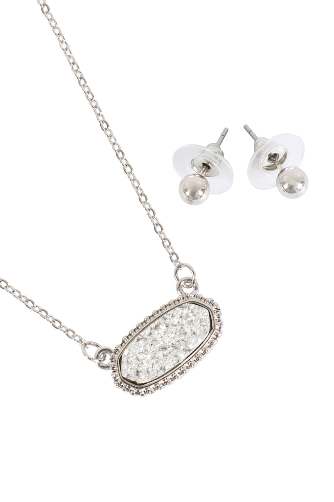 Druzy Stone Oval Stone Pendant  Necklace