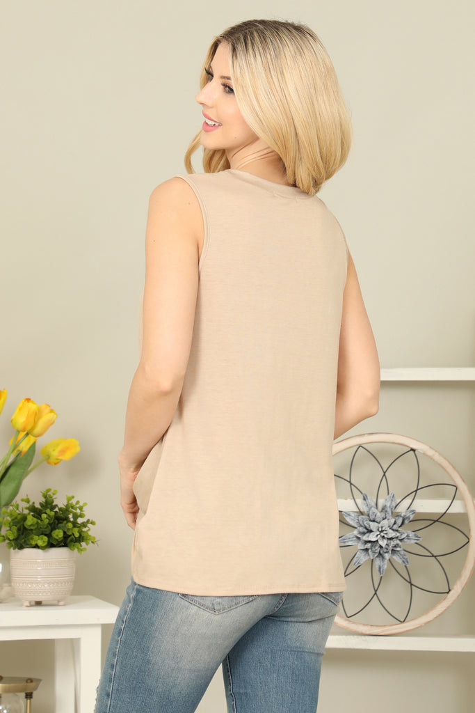 Solid Sleeveless Front Twist Top