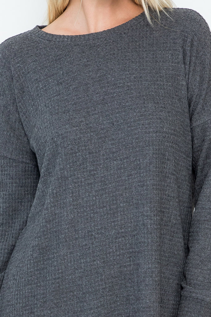 BRUSHED WAFFLE ROUND NECK SIDE SLIT SWEATER