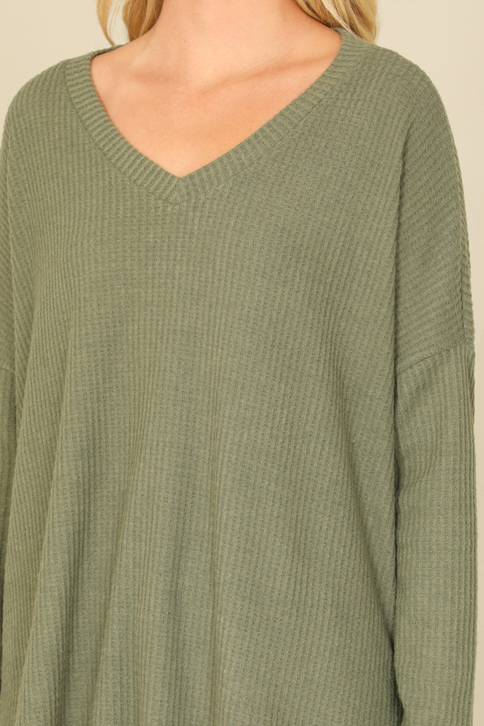 BRUSHED WAFFLE V-NECK LONG SLEEVE SIDE SLIT TOP