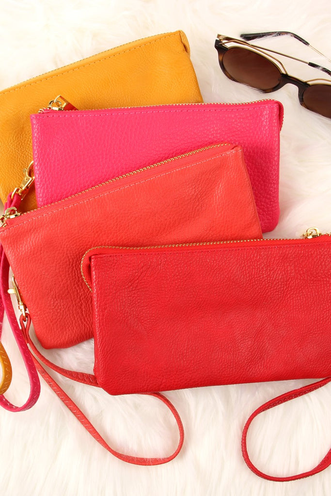 005 - LEATHER WALLET WITH DETACHABLE WRISTLET