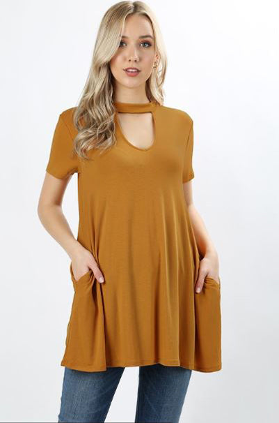 Short Sleeve Pocket Chocker Neck Top