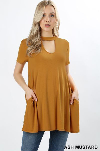 Short Sleeve Pocket Chocker Neck Top