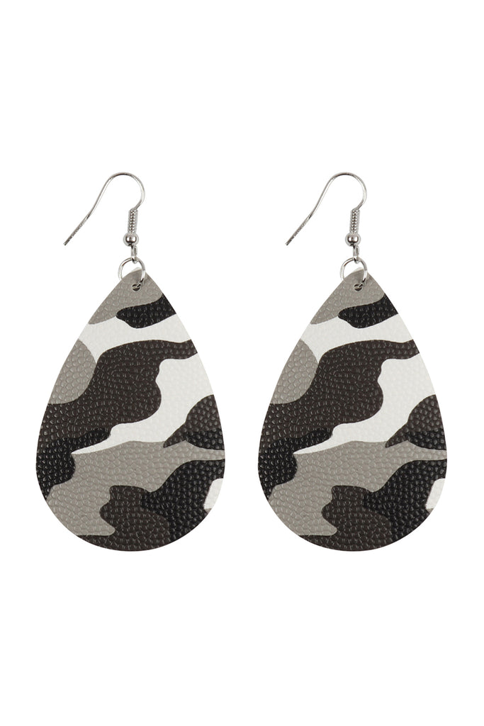 27044 - CAMOUFLAGE PRINTED TEARDROP HOOK EARRINGS