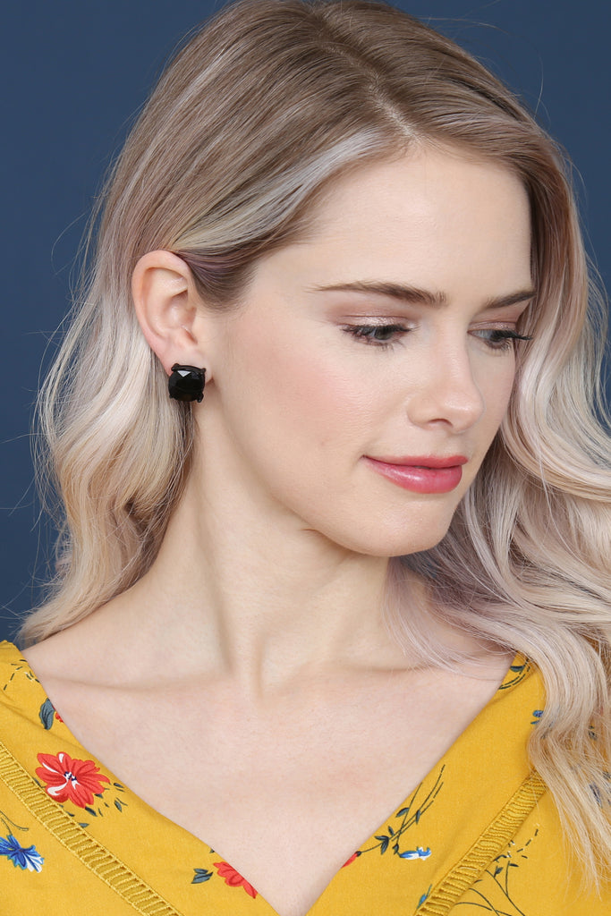 AE0088 - GLASS CUSHION POST EARRINGS